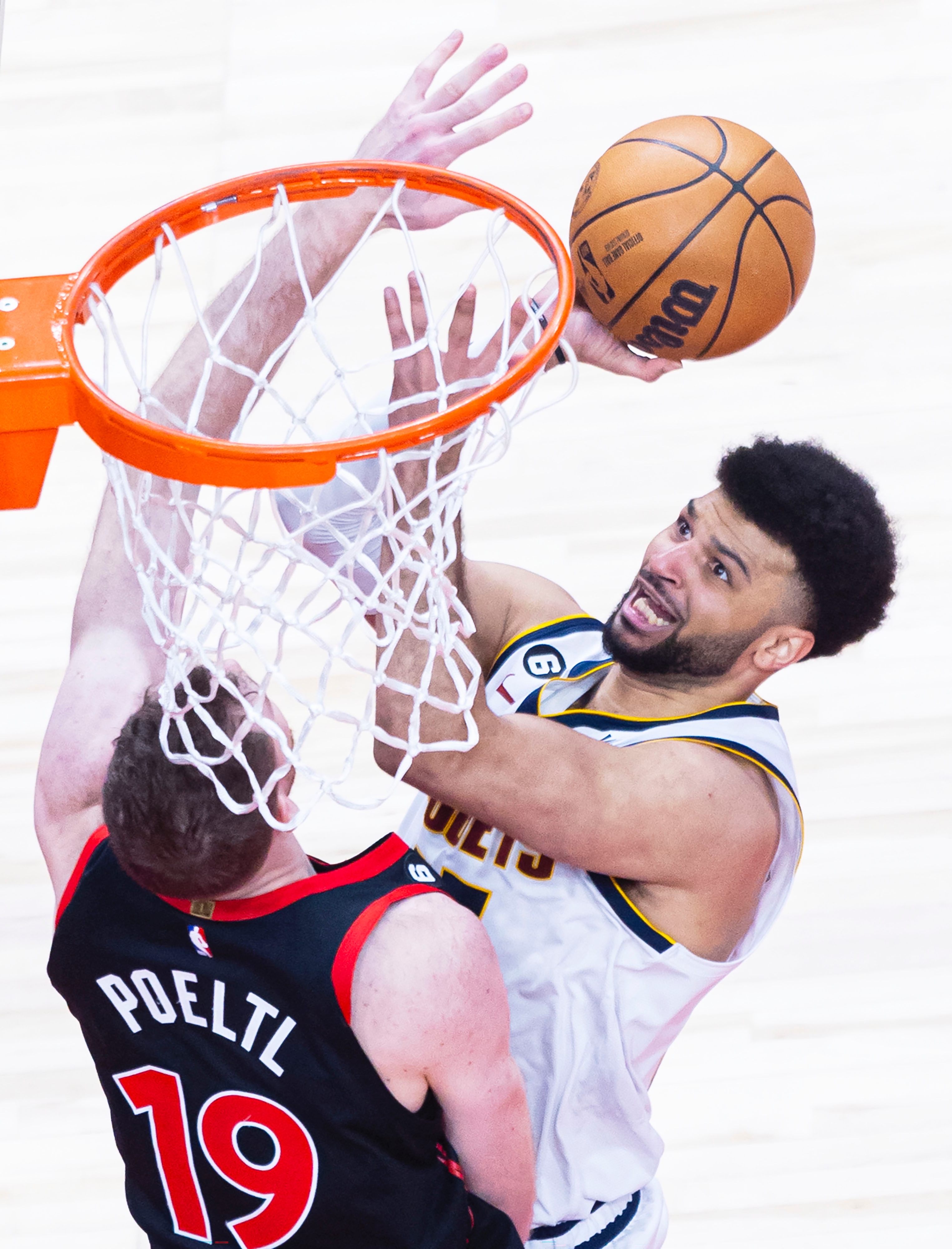 篮网惨败猛龙,遭遇四连败 篮网惨败猛龙,遭遇四连败