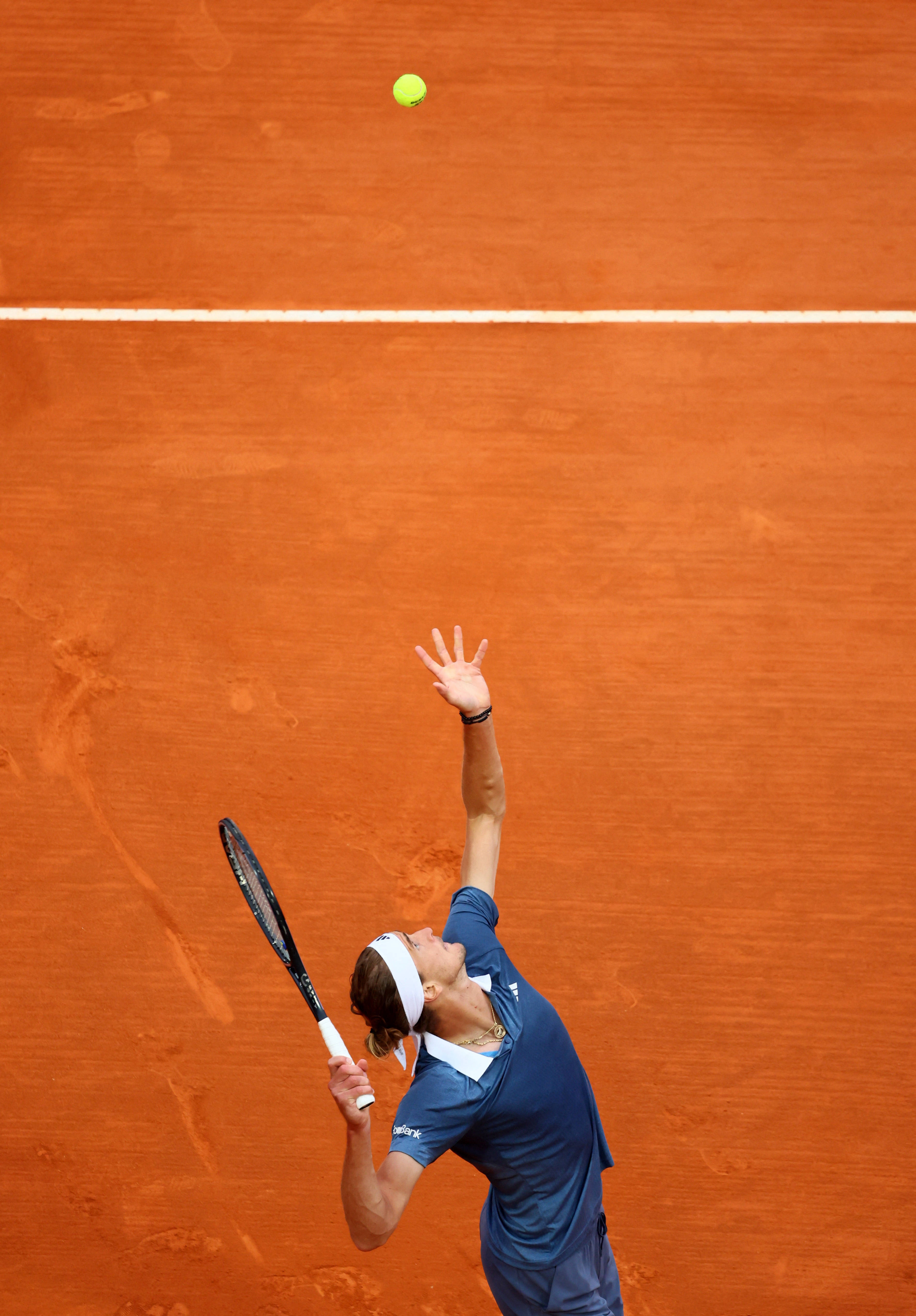 西班牙网球队轻取意大利网球队,兹维列夫绝境逆转的简单介绍 西班牙网球队轻取意大利网球队,兹维列夫绝境逆转的简单介绍