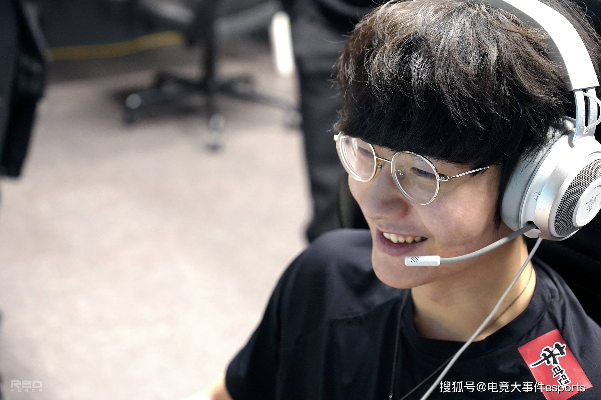 关于BRO完胜HLE，Scout高光表现的信息