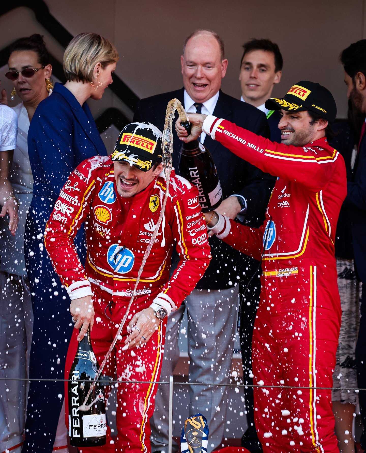 法拉利翻盘哈斯车队,塞恩斯统治全场 法拉利翻盘哈斯车队,塞恩斯统治全场