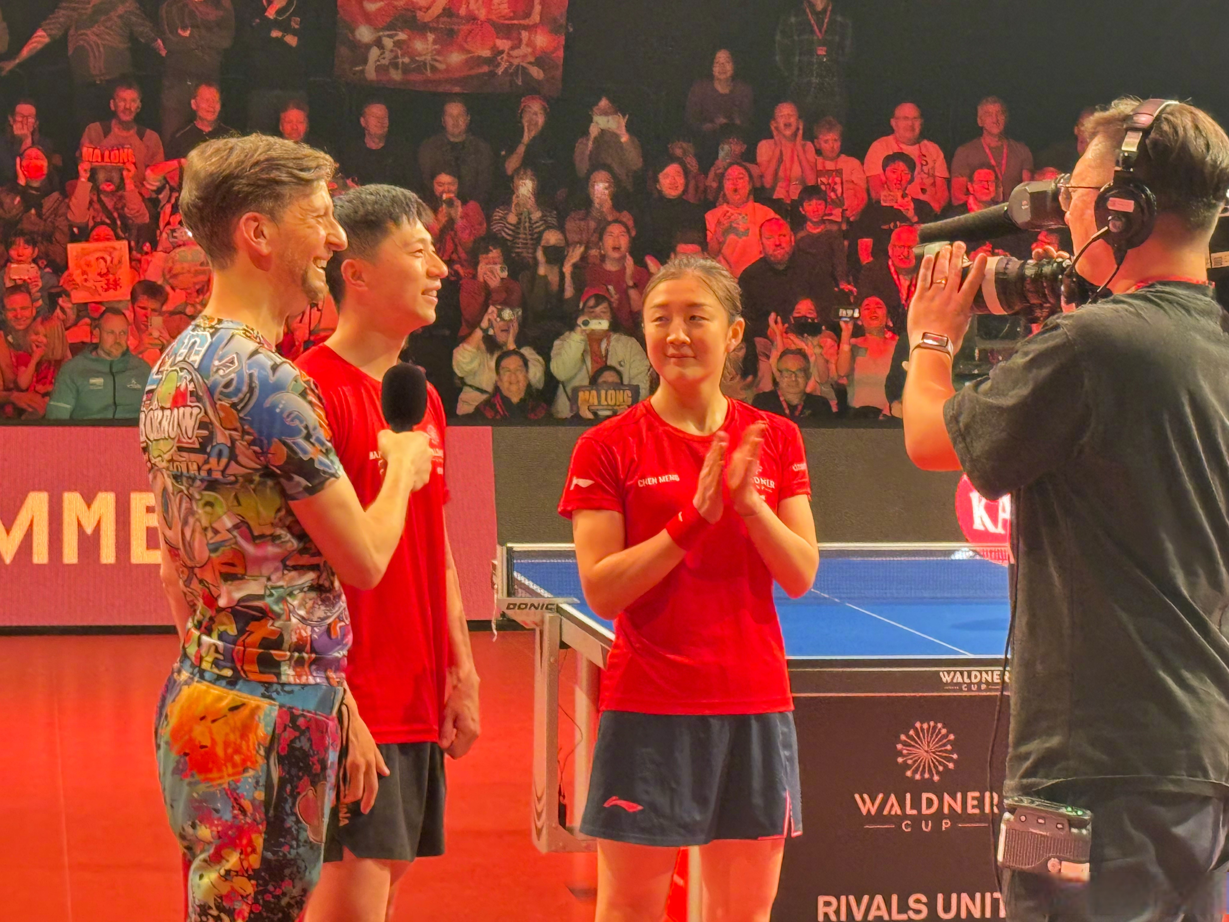 法国队碾压日本队，马龙高光表现