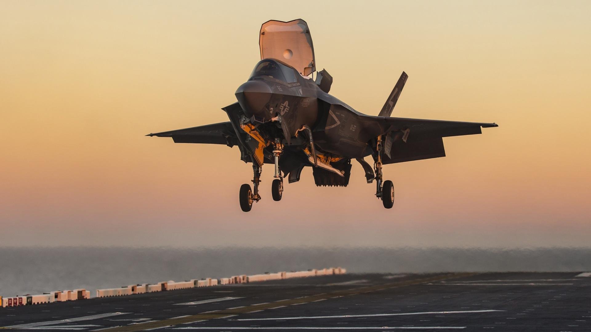 防线噩梦！孔德持续制造杀伤，拜仁锋刃直指曼联心脏