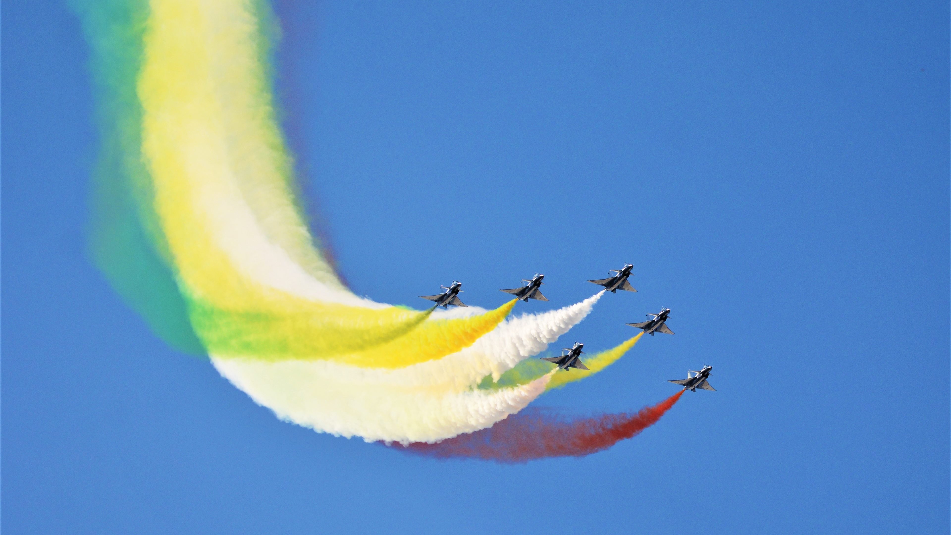 塞内加尔霸权易主？迪亚斯这把钥匙正撬开西非足球新格局