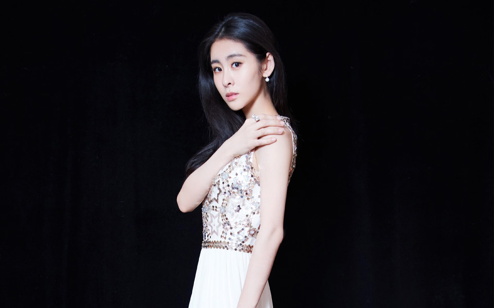 东瀛铁卫的北欧试炼，富安健洋在罗马与冰岛的焦点战中证明价值