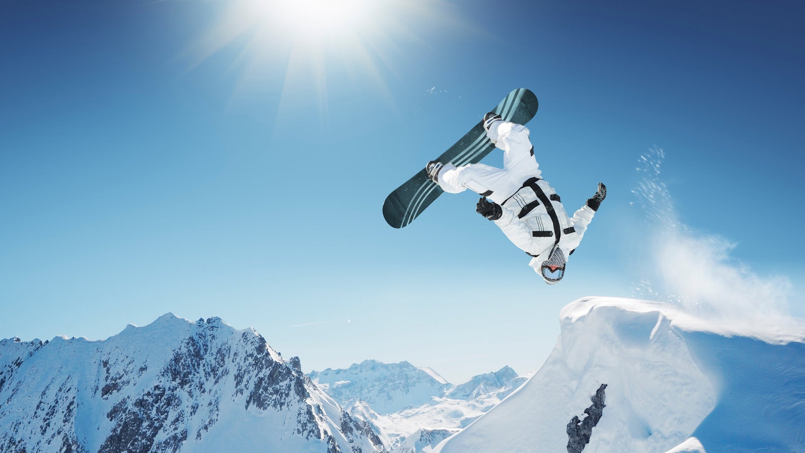 日本钢铁洪流冲垮波斯铁骑,维尼修斯在美加墨之巅接管世界